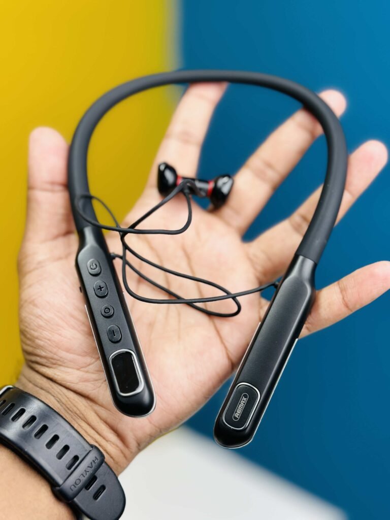 Remax RB-S3 Neckband With Digital Display (2)-min