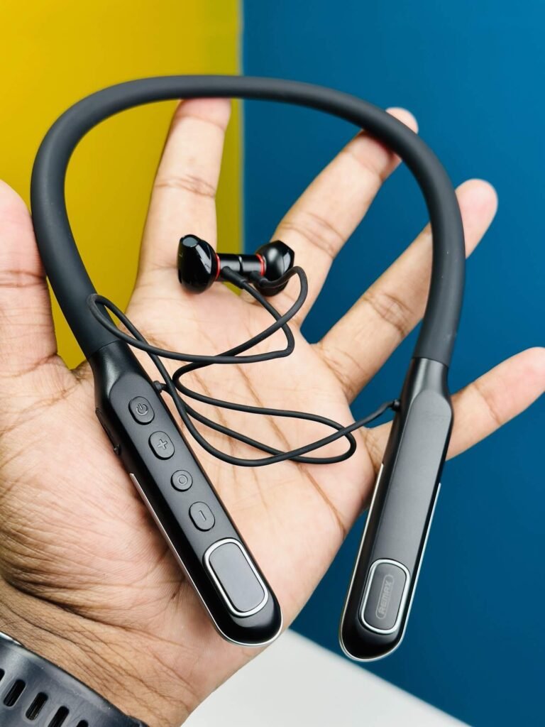 Remax RB-S3 Neckband With Digital Display (3)-min